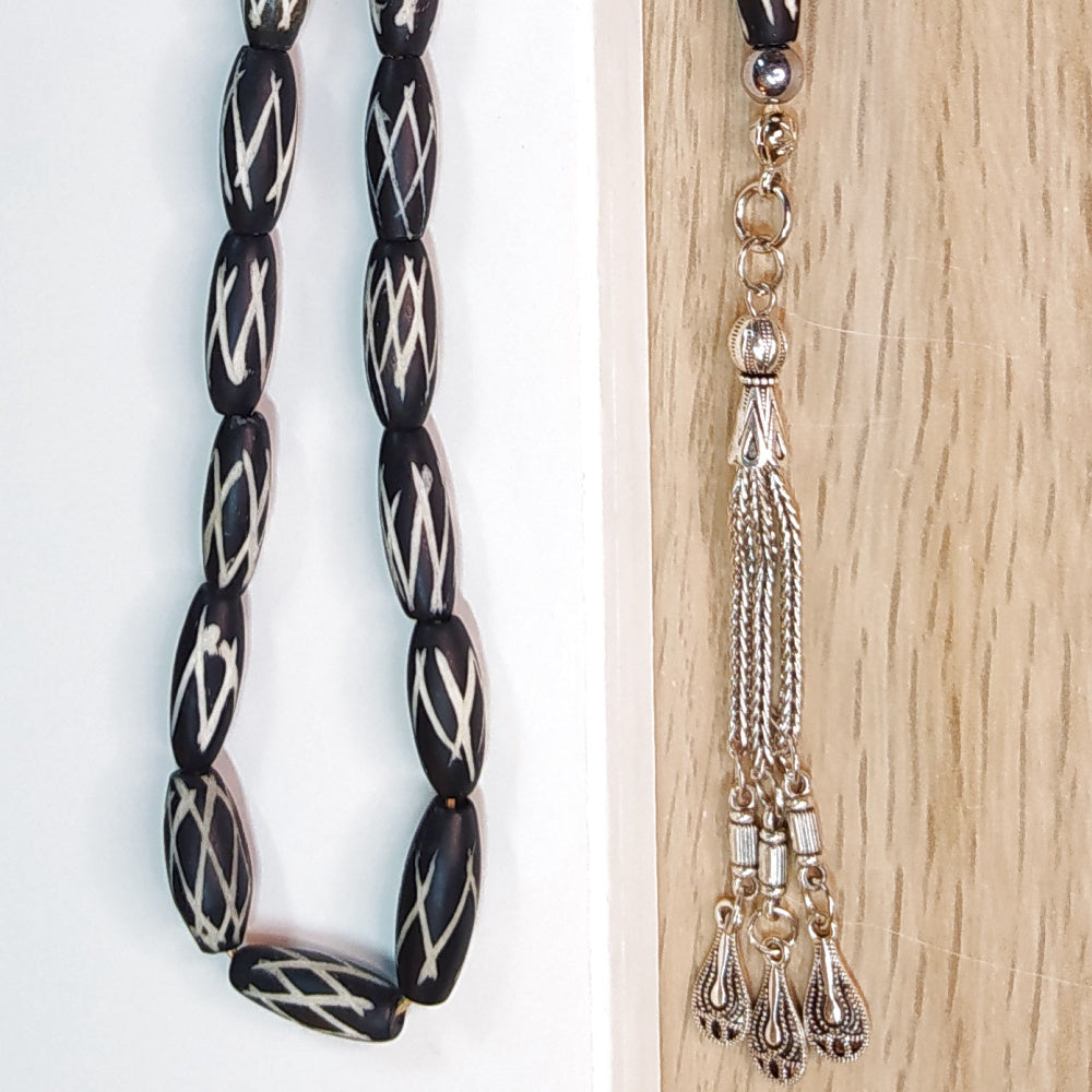 Κομπολόι χειροποίητο από Σκαλιστό Κόκκαλο Καμήλας / Κωδικός Προϊόντος: Ε110