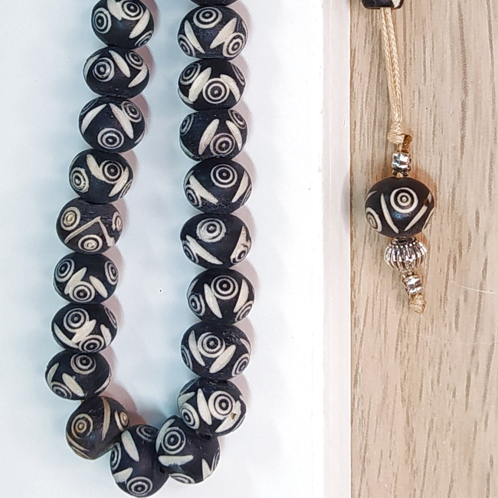 Κομπολόι χειροποίητο από Σκαλιστό Κόκκαλο Καμήλας / Κωδικός Προϊόντος: Ε122