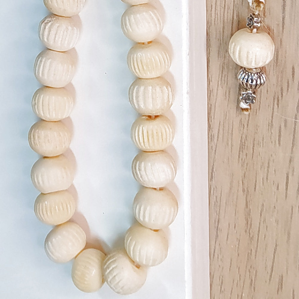 Κομπολόι χειροποίητο από Σκαλιστό Κόκκαλο Καμήλας / Κωδικός Προϊόντος: Ε146