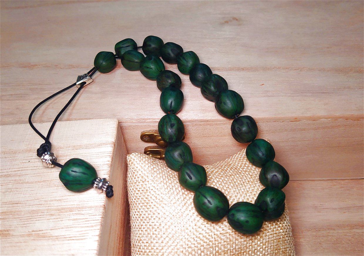 Κομπολόι χειροποίητο αρωματικό από αρωματικό Μοσχοκάρυδο με 22 χάντρες / Κωδικός Προϊόντος: BR374